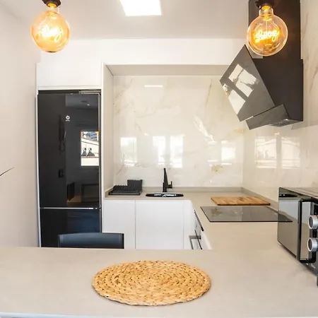 Centro. Plaza De Longoria Carbajal. Parking Gratis Appartement