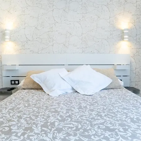 Centro. Plaza De Longoria Carbajal. Parking Gratis Appartement Oviedo
